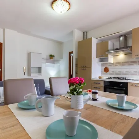 Appartement Dafne B1 - Myho Casa *